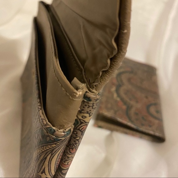 Vintage Paisley Wallet / Billfold & Checkbook - Picture 16 of 16